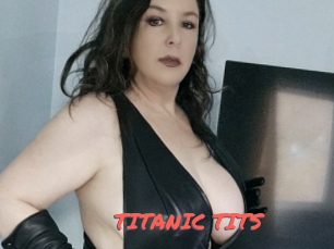 TITANIC_TITS